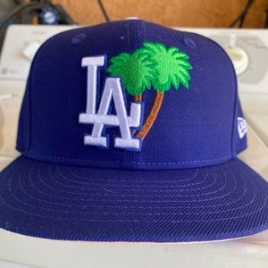 NWOT Men’s 7 1/2 Hat Club Dodgers Hat